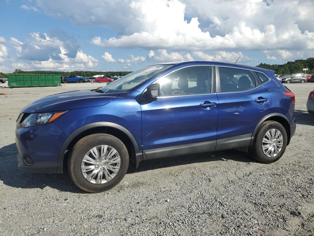 NISSAN ROGUE SPORT S
