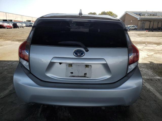 2015 TOYOTA PRIUS C - JTDKDTB33F1575931