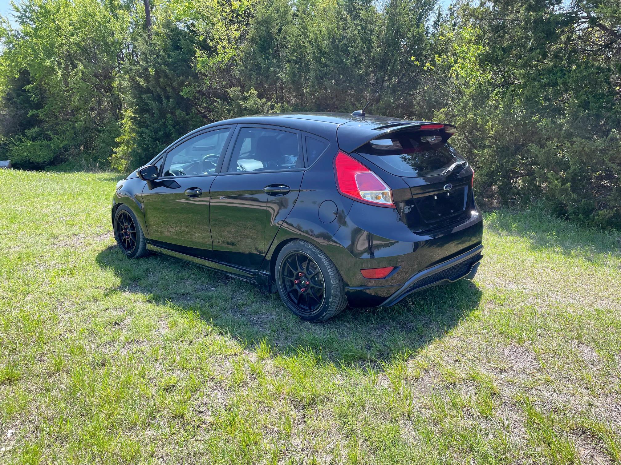 2017 FORD FIESTA ST 3FADP4GX1HM146378