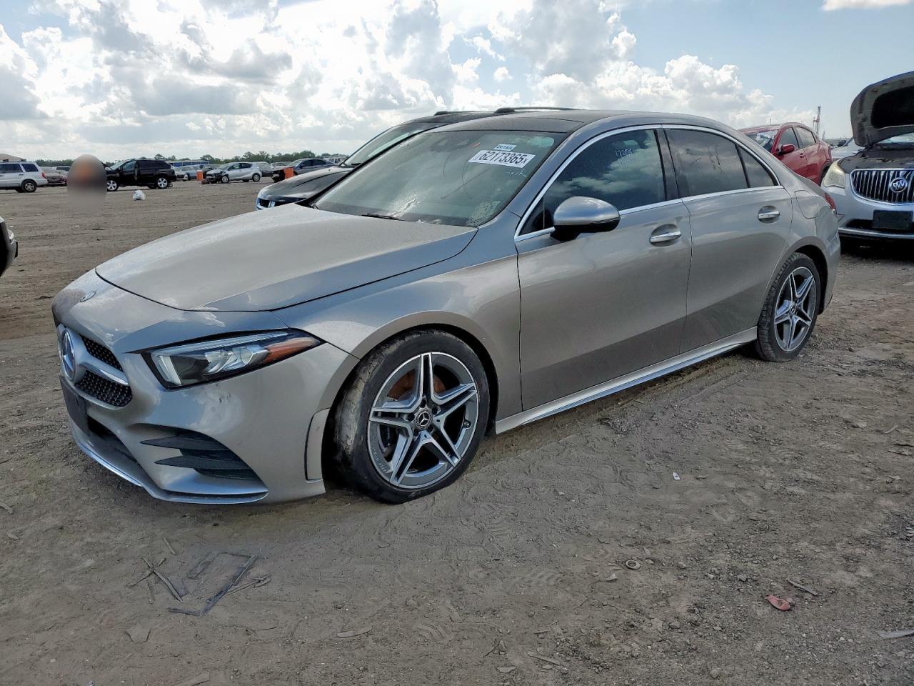 MERCEDES-BENZ A-CLASS 220