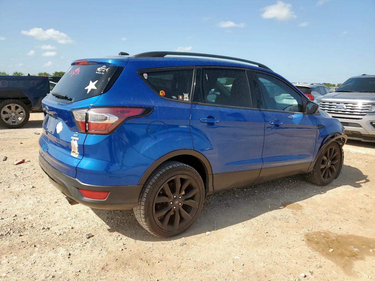 FORD ESCAPE SE