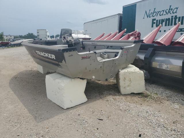 TRACKER BOAT 2001 BUJ70327G001 photo #4