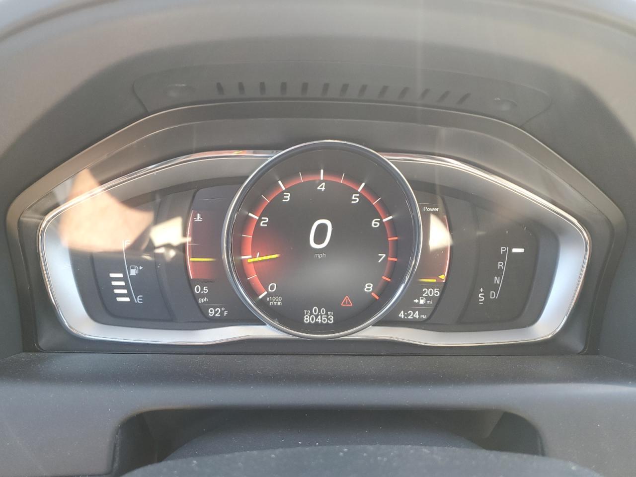 VOLVO XC60 T5 INSCRIPTION