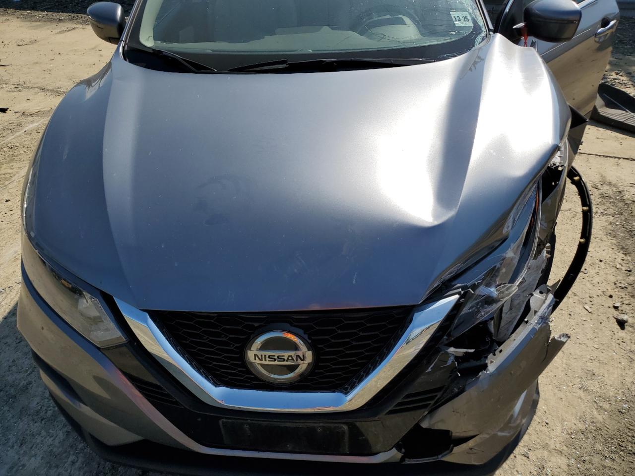 NISSAN ROGUE SPORT S