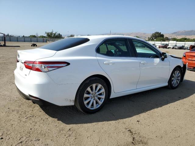 2019 TOYOTA CAMRY L - 4T1B11HK1KU711697