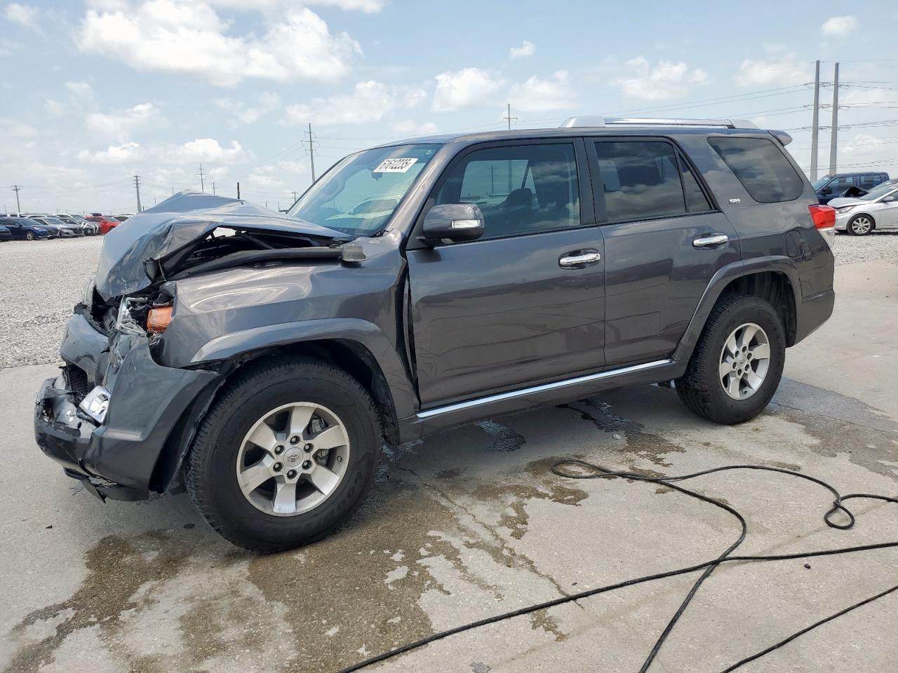 TOYOTA 4RUNNER SR5