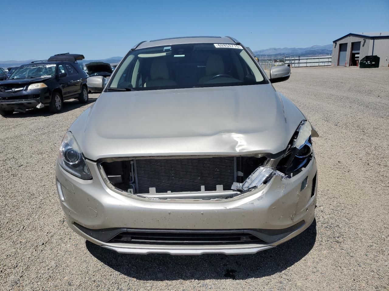 VOLVO XC60 T5 INSCRIPTION