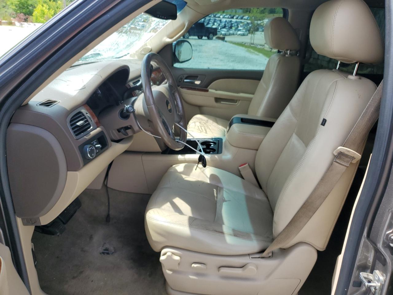 CHEVROLET TAHOE C1500 LT