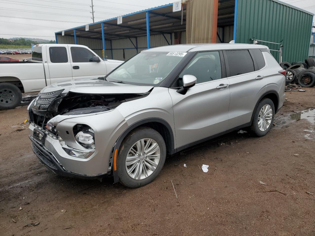MITSUBISHI OUTLANDER ES