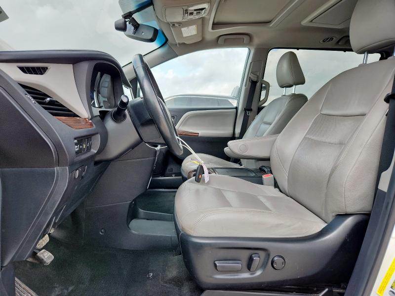 2015 TOYOTA SIENNA XLE - 5TDYK3DC4FS617099