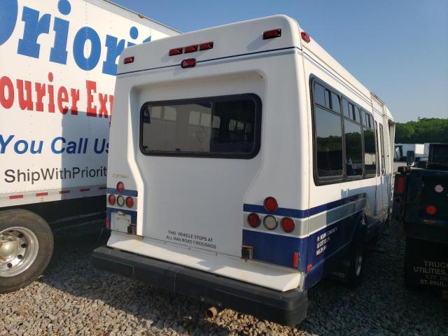 2006 Ford Econoline E450 Super Duty Cutaway Van white van gas 1FDXE45S06HA73389 photo #4