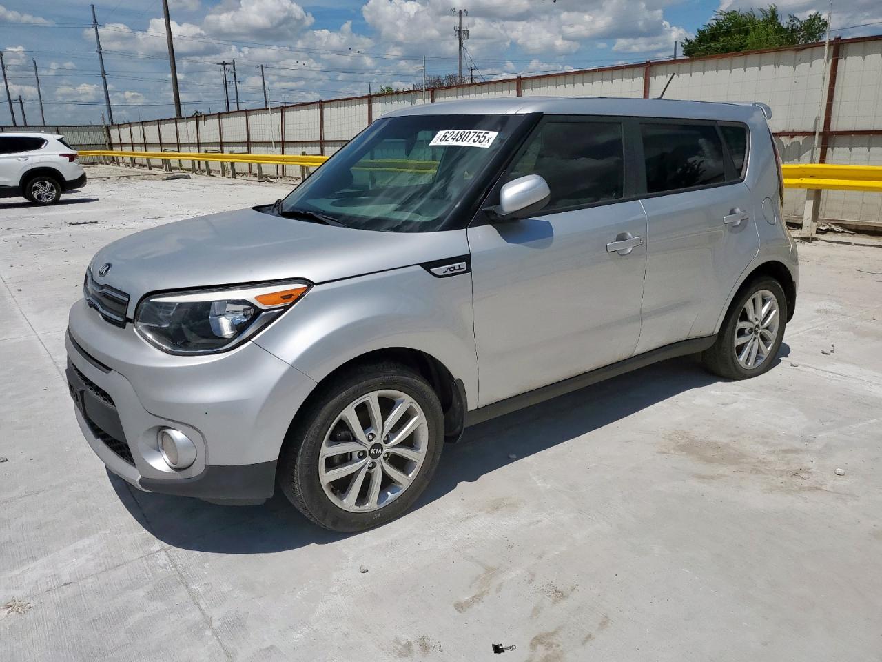 KIA SOUL +
