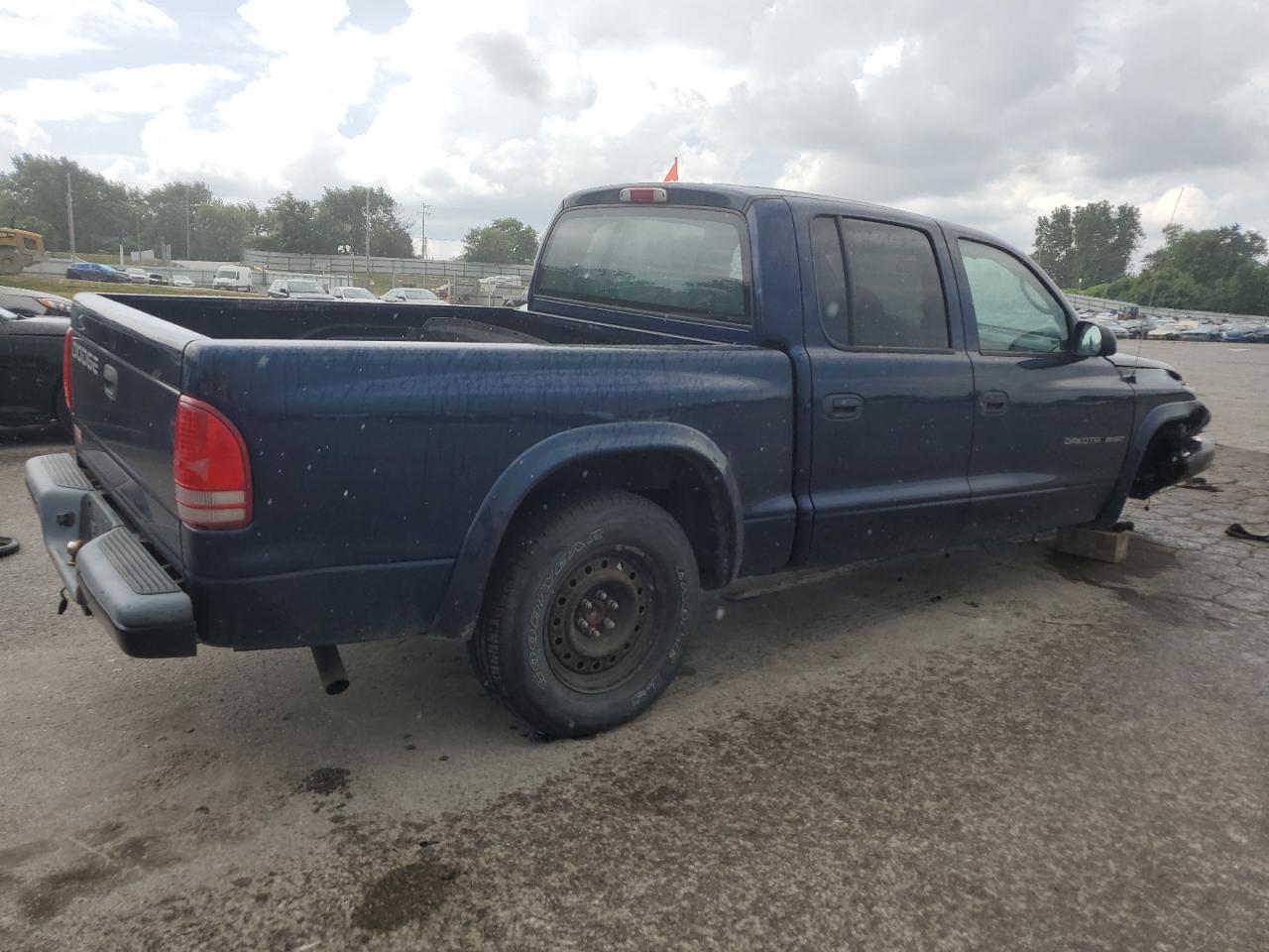 Lot #3286649281 2002 DODGE DAKOTA QUAD SPORT