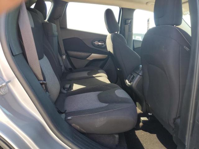 2018 JEEP CHEROKEE LATITUDE 1C4PJLCB9JD590512
