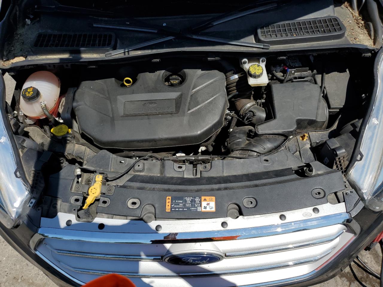 FORD ESCAPE TITANIUM