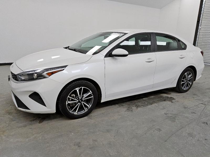 Vin: 3kpf24ad6pe574102, lot: 62157125, kia forte lx 2023 img_1