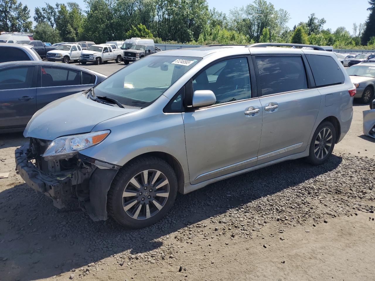 TOYOTA SIENNA XLE