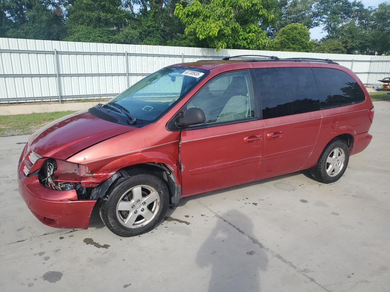  Salvage Dodge Caravan