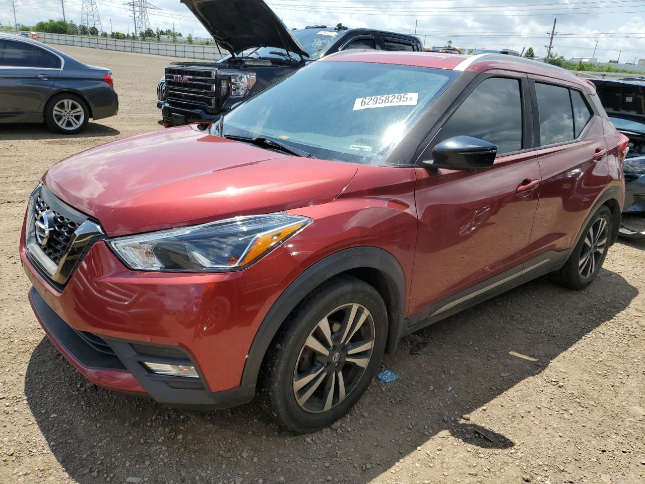 NISSAN KICKS S