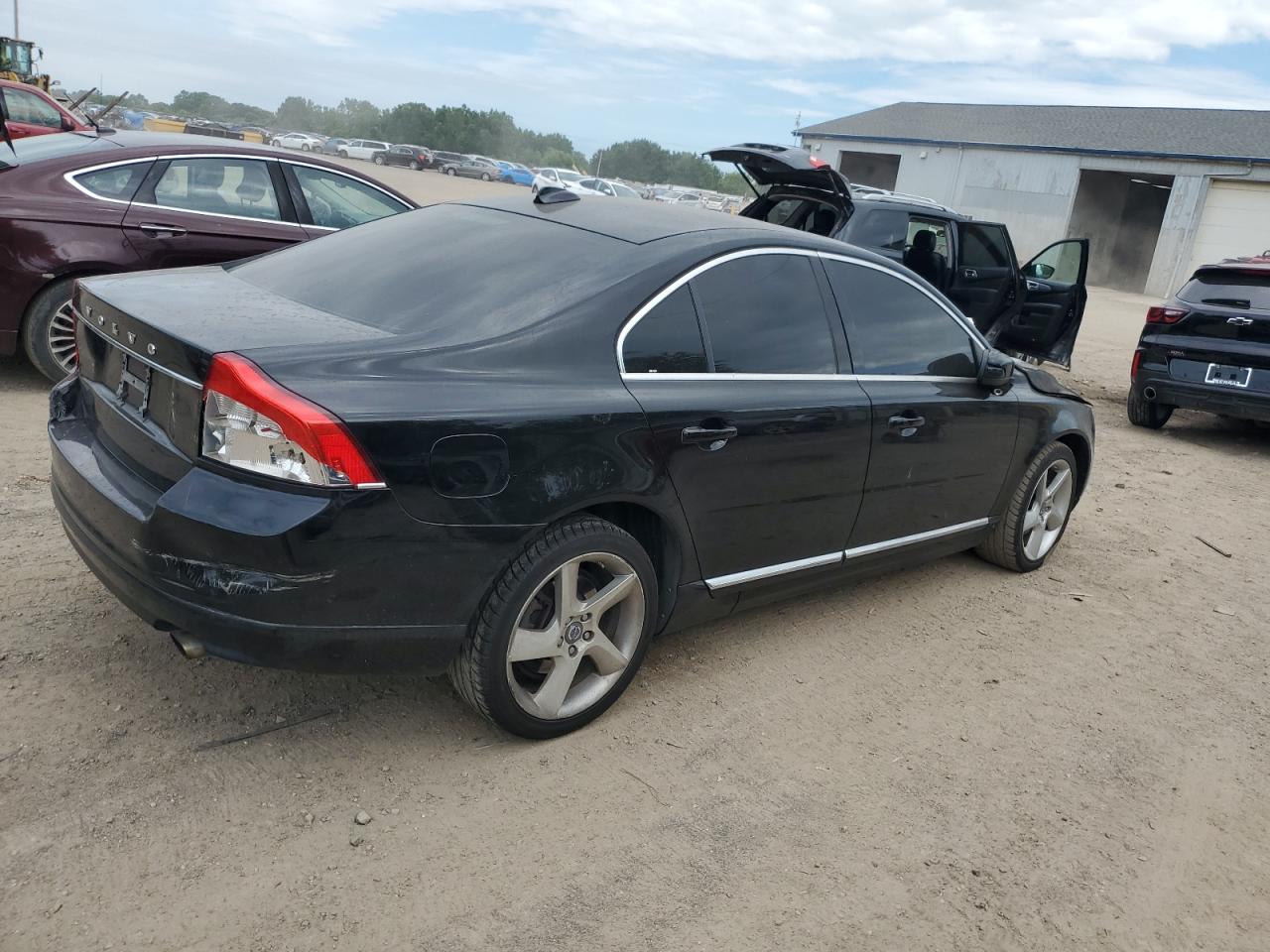 VOLVO S80 T6
