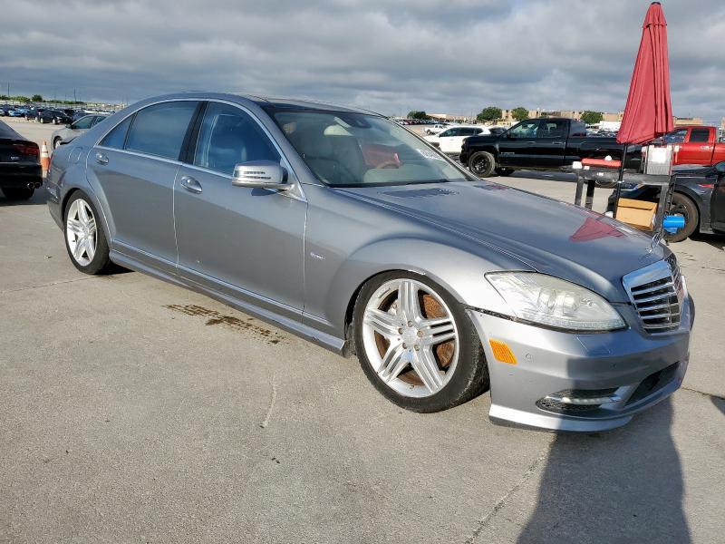 Vin: wddng7db7ca420509, lot: 62640905, mercedes-benz s-class 550 20124