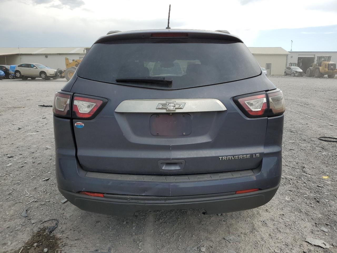 CHEVROLET TRAVERSE LS