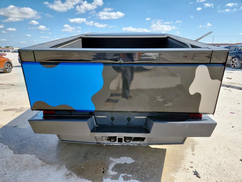 2024 TESLA CYBERTRUCK 7G2CEHED2RA006559