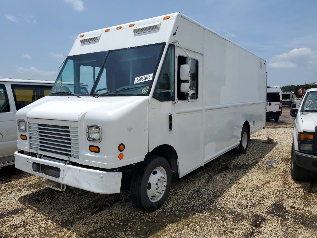 Lot #3172658931 2015 FORD F59