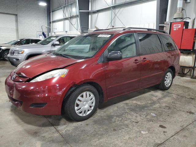 TOYOTA SIENNA CE