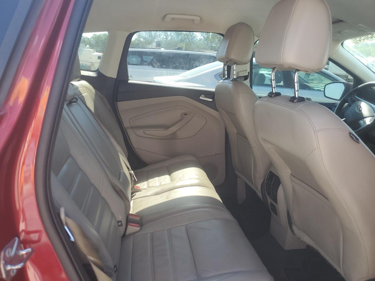 FORD ESCAPE SE
