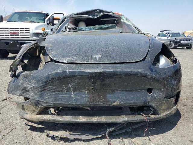 2024 TESLA MODEL Y 7SAYGDEE2RA237856
