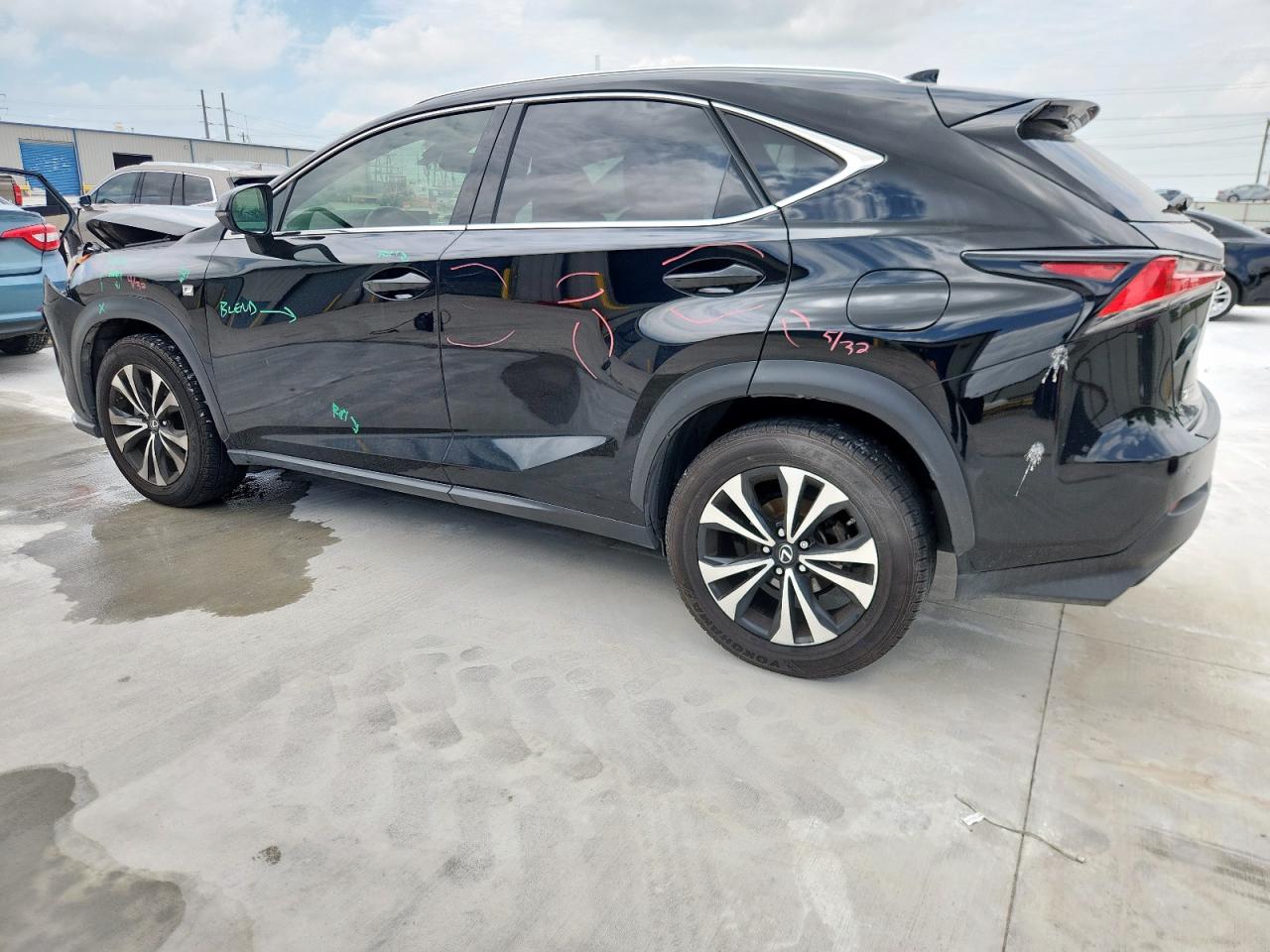 LEXUS NX 300 BASE