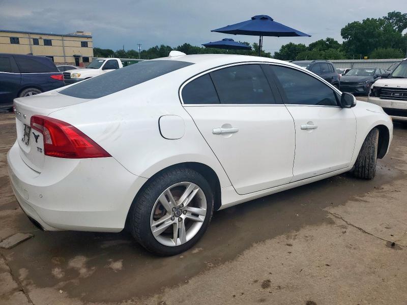 Vin: yv140mfd0f1305935, lot: 60303795, volvo s60 platinum 20153