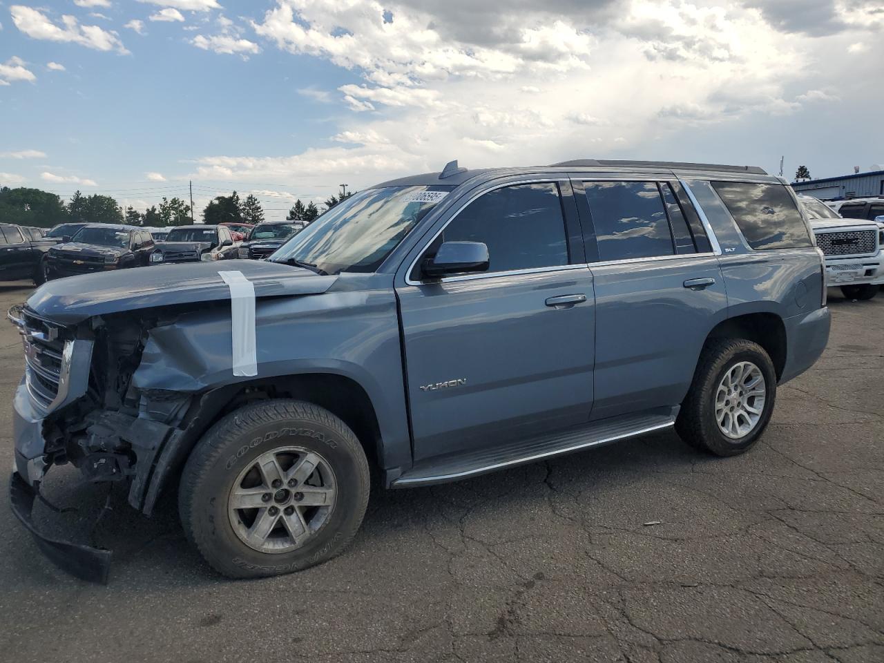 GMC YUKON SLT