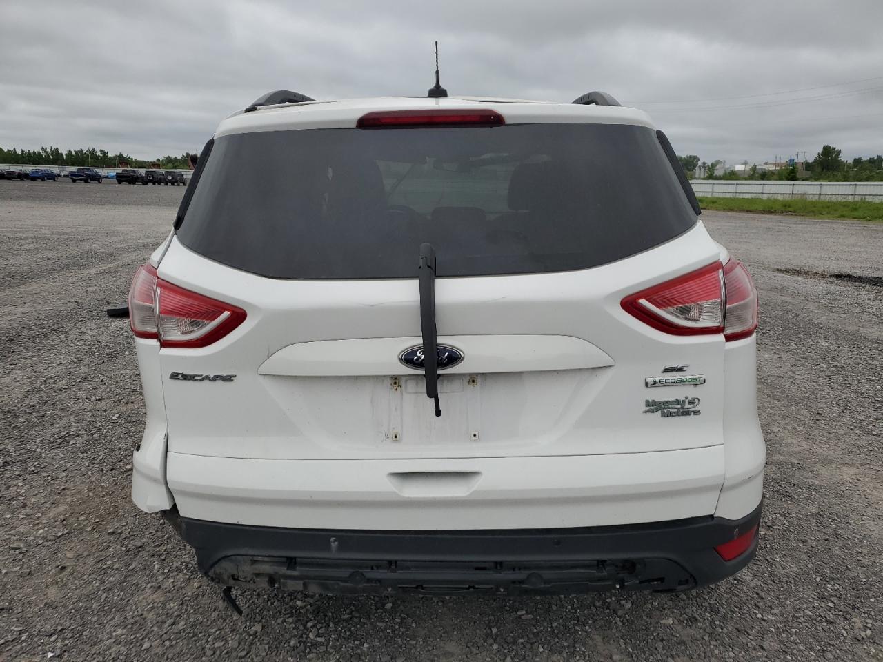 FORD ESCAPE SE