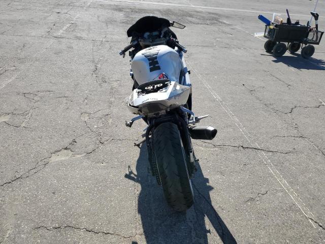 2004 SUZUKI GSX-R1000 JS1GT75A142108647