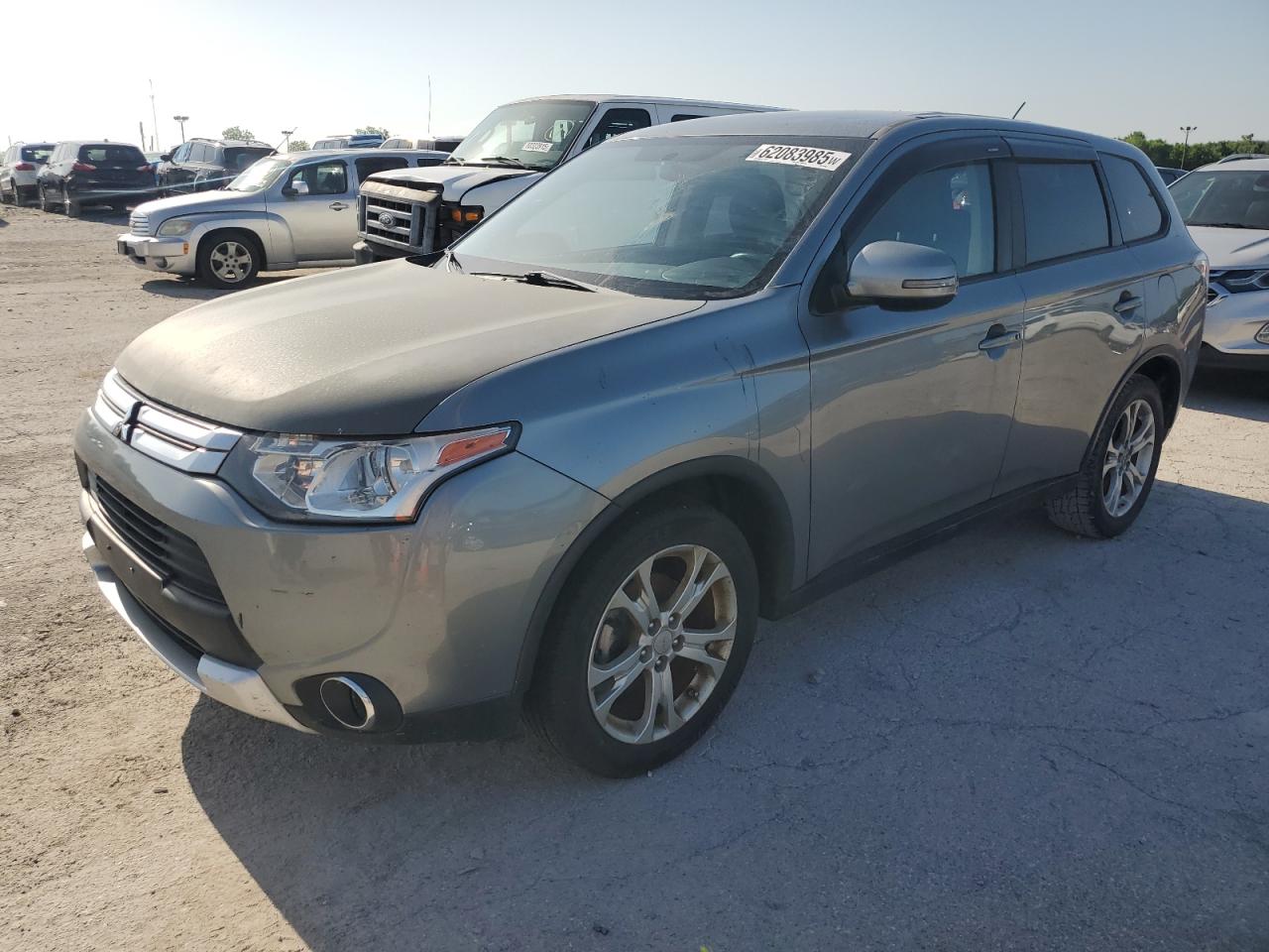 MITSUBISHI OUTLANDER SE