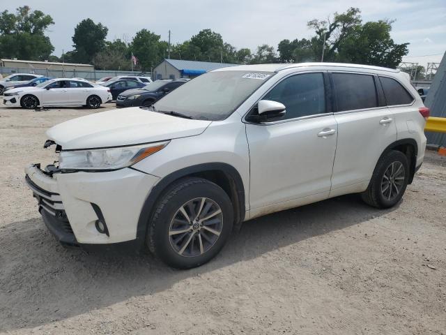 2018 TOYOTA HIGHLANDER SE 5TDJZRFH5JS549428