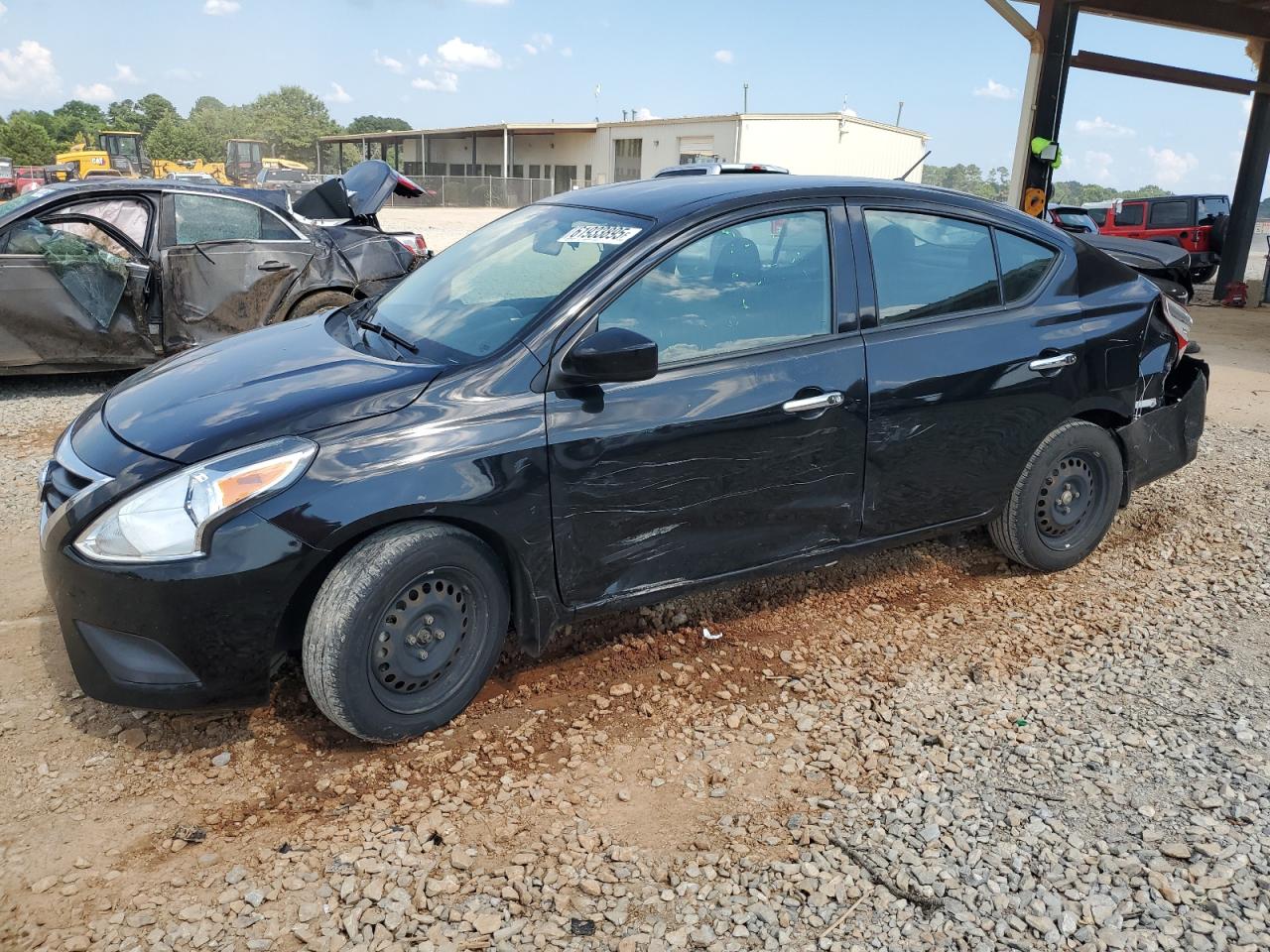NISSAN VERSA S