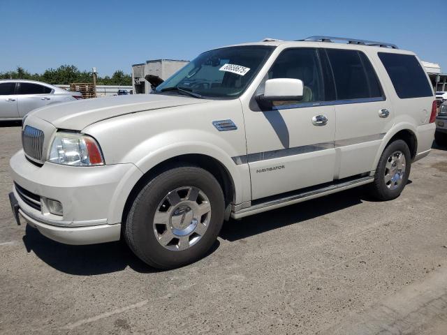 LINCOLN NAVIGATOR 2006 beige 4dr spor gas 5LMFU27596LJ17295 photo #1