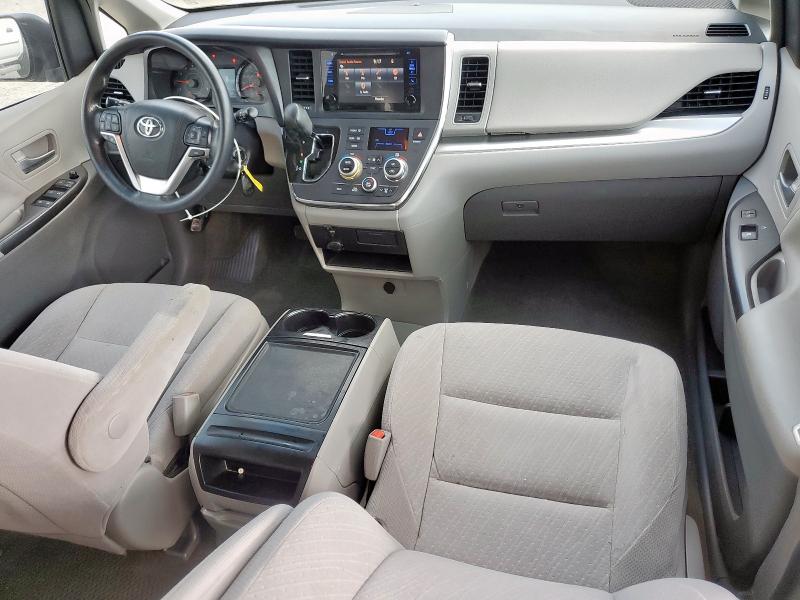 2017 TOYOTA SIENNA LE 5TDKZ3DC5HS885101