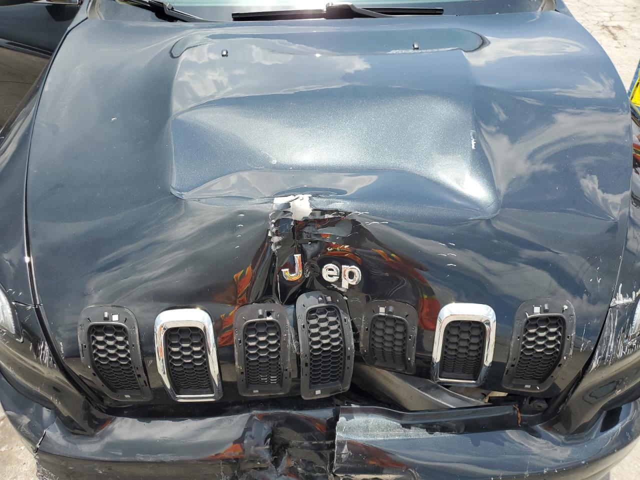 JEEP GRAND CHEROKEE LATITUDE