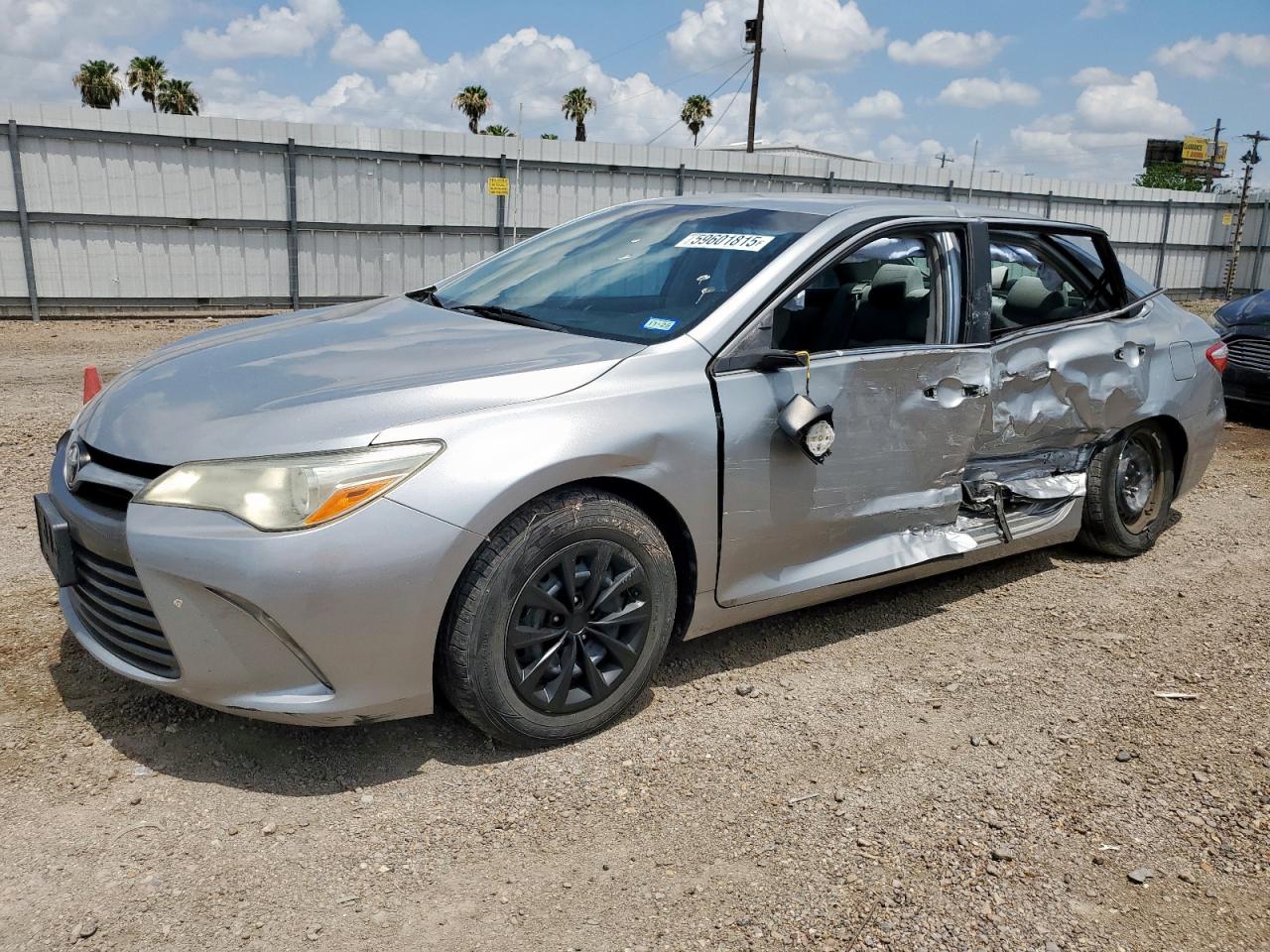 TOYOTA CAMRY LE