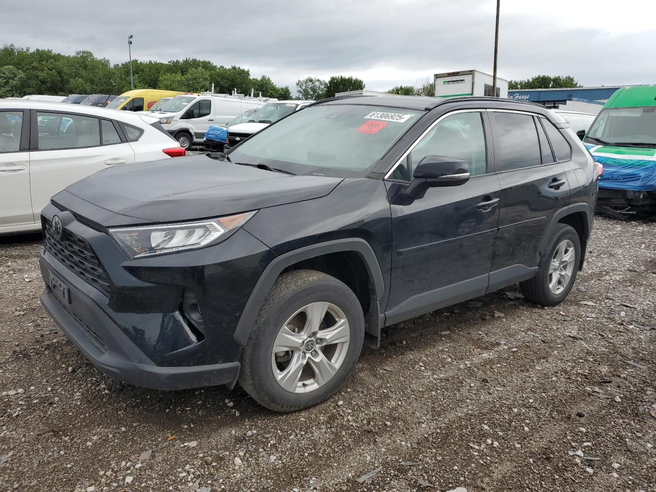 TOYOTA RAV4 XLE