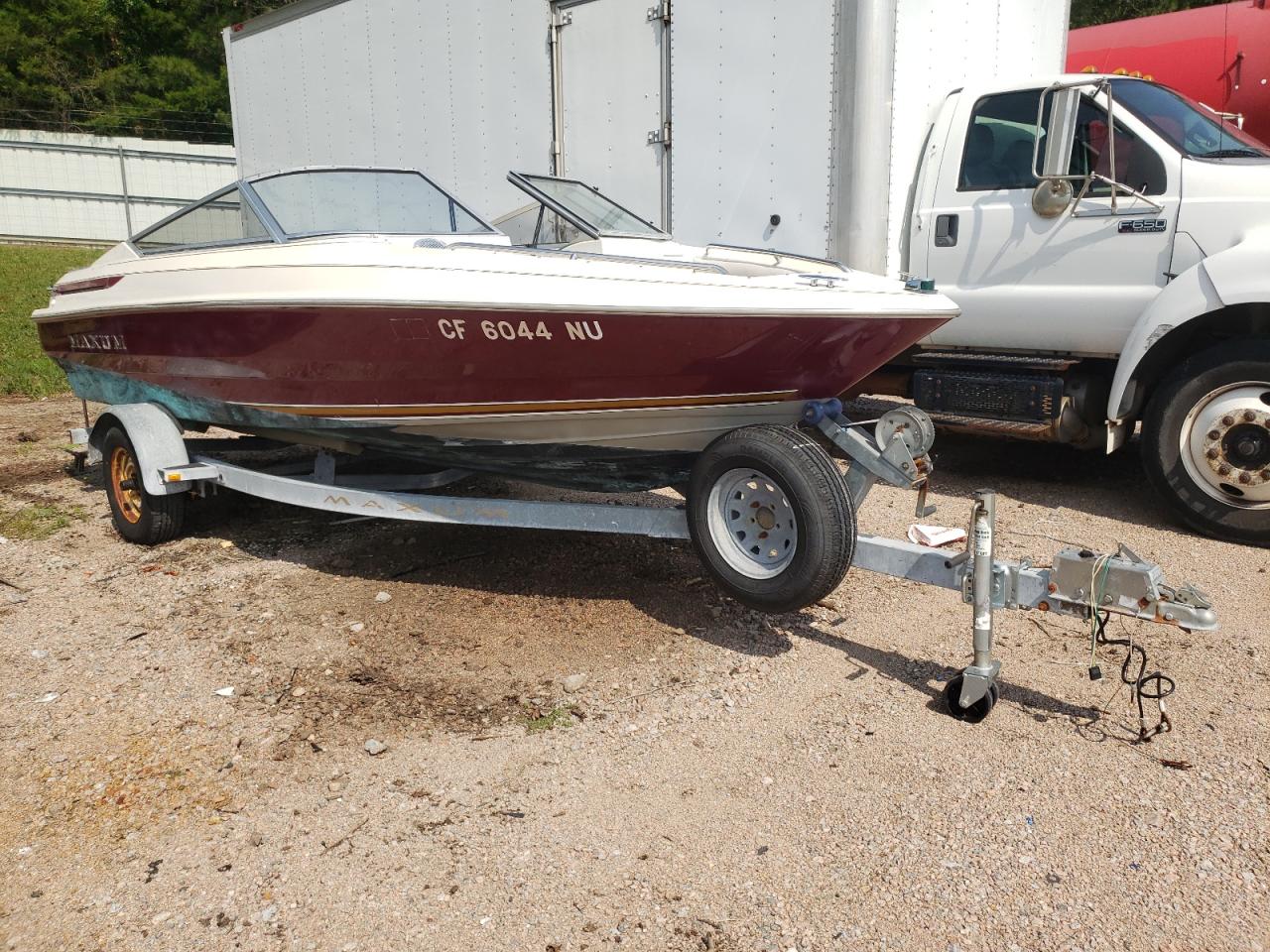  Salvage Bayliner Marine Trl