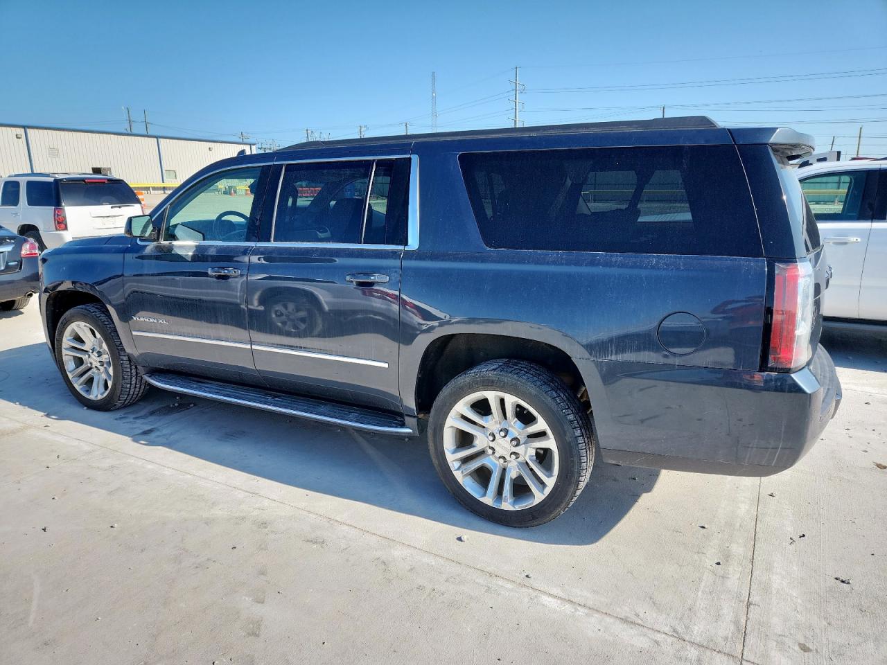 GMC YUKON K1500 SLT