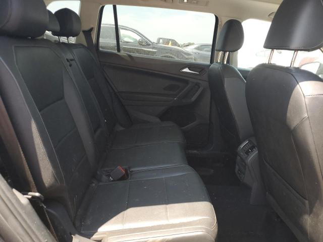 2018 VOLKSWAGEN TIGUAN SE 3VV2B7AX9JM095648