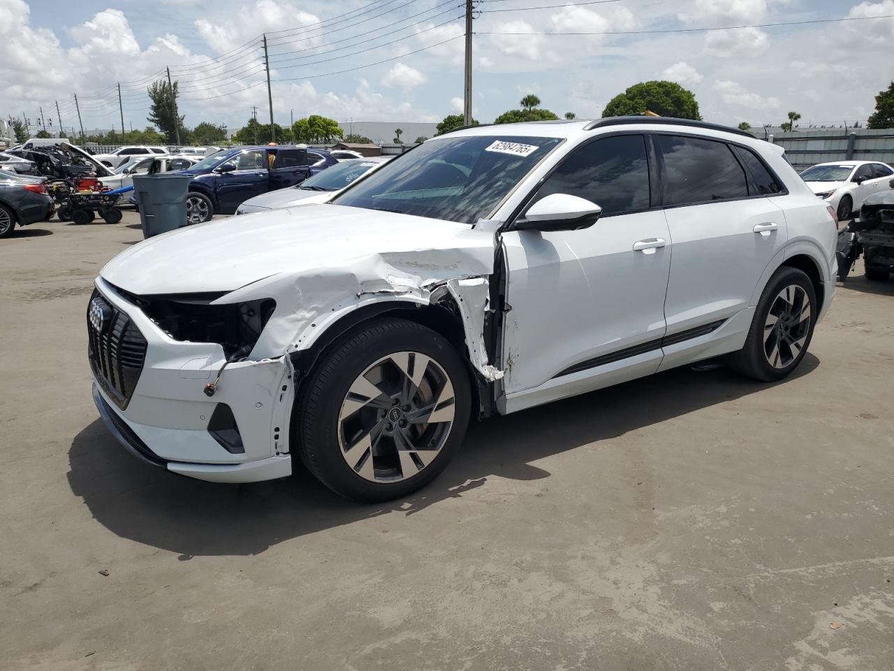 AUDI E-TRON PREMIUM