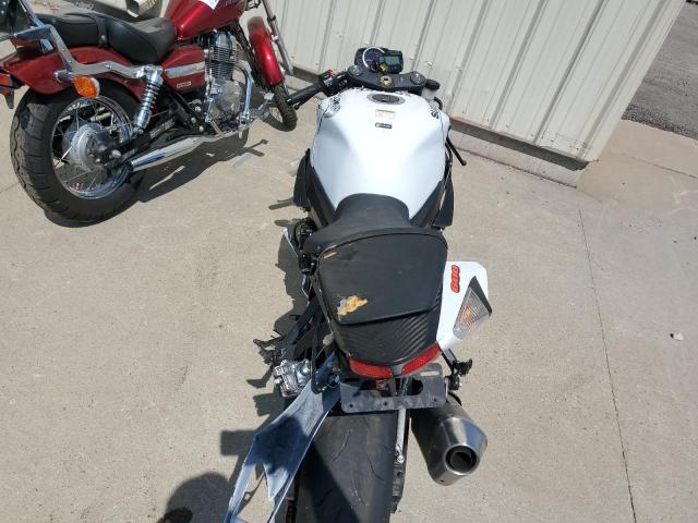2024 SUZUKI GSX-R600 JS1GN7FA4R7101162