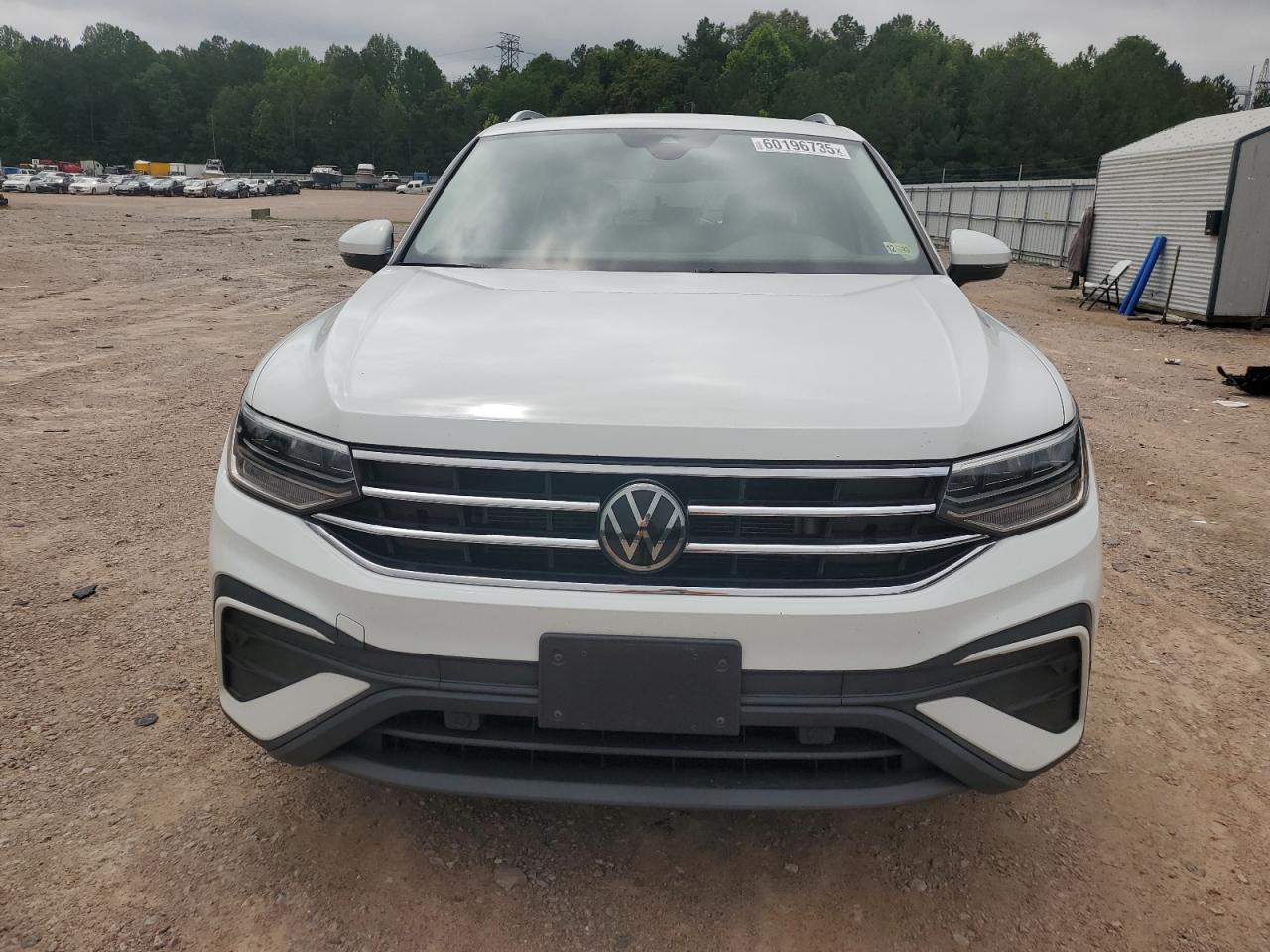 VOLKSWAGEN TIGUAN SE